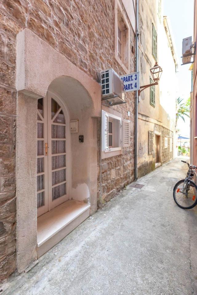 Apartmani Marija 포드고라 외부 사진